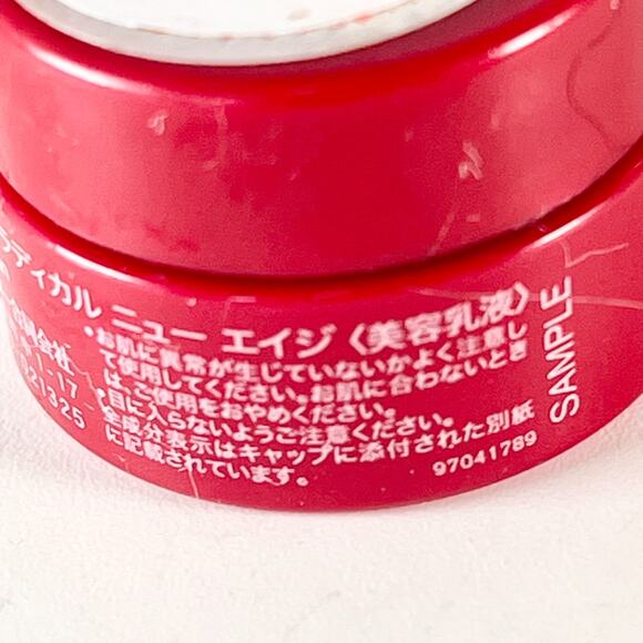 SK-II R.N.A. Power Radical New Age Face Cream Moisturizer Travel .08oz 2.5ml New - Picture 6 of 6